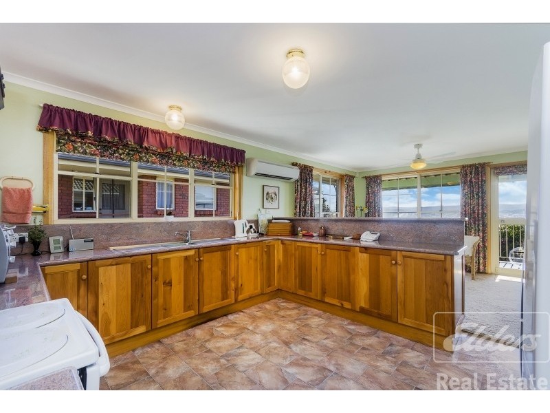 2 Tennyson Drive, Riverside TAS 7250