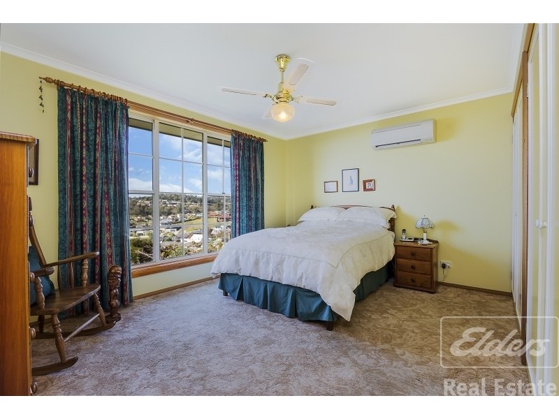 2 Tennyson Drive, Riverside TAS 7250