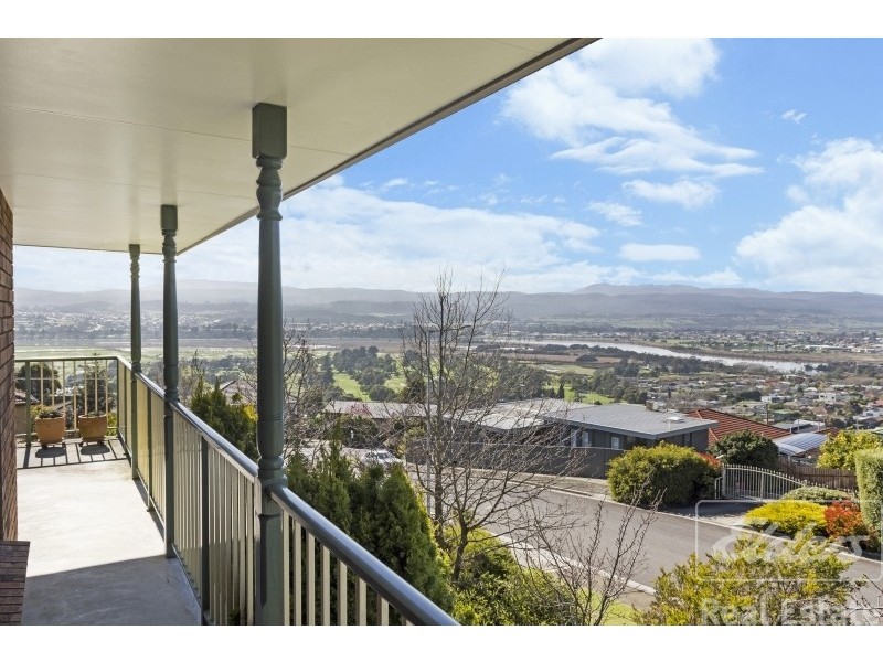 2 Tennyson Drive, Riverside TAS 7250