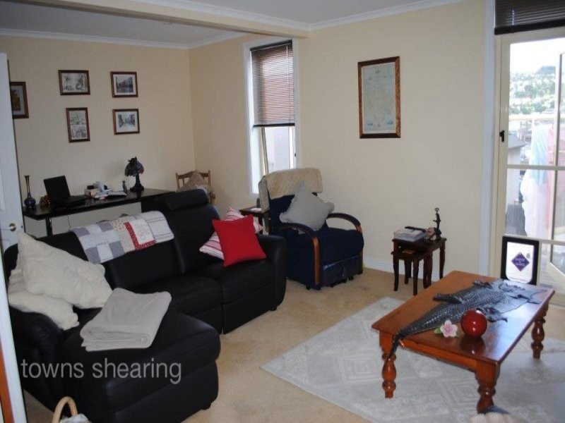 2/127 George Street, Launceston TAS 7250