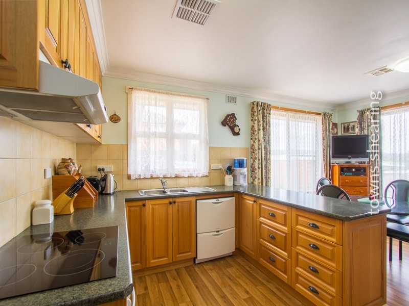 10 Parua Road, Newnham TAS 7248