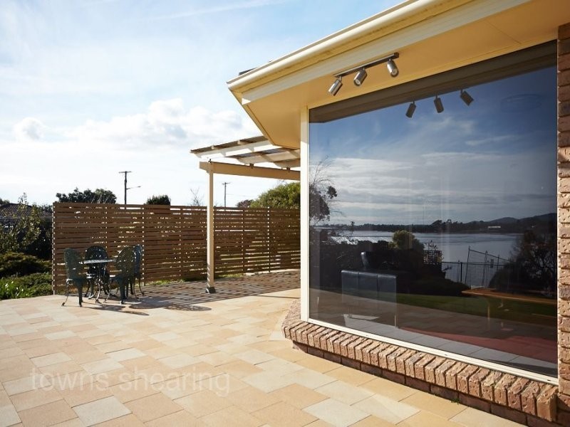 2 Tamar Avenue, George Town TAS 7253