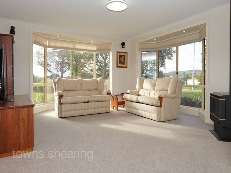 2 Tamar Avenue, George Town TAS 7253