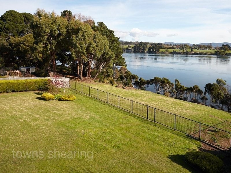 2 Tamar Avenue, George Town TAS 7253