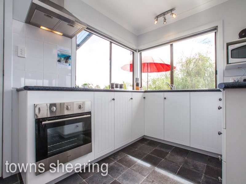 2 Henry Street, Bridport TAS 7262
