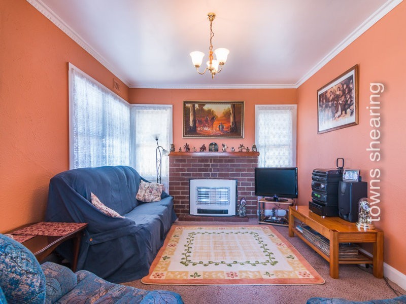 31 Ernest Street, Kings Meadows TAS 7249
