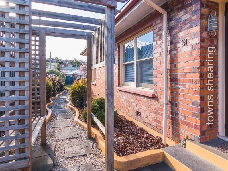31 Ernest Street, Kings Meadows TAS 7249