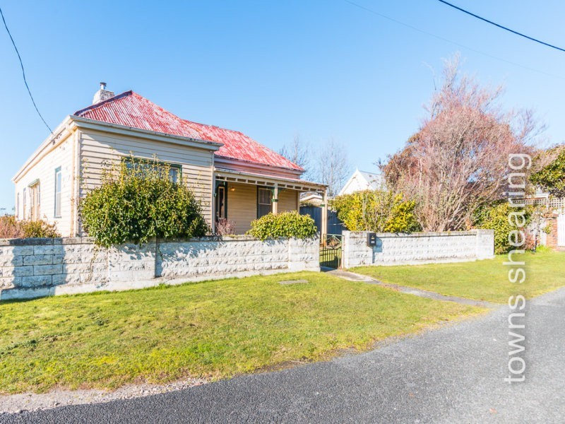 2 John Street, Beaconsfield TAS 7270