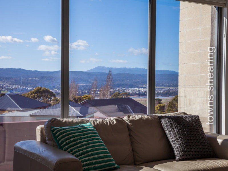 9 Bronte Court, Riverside TAS 7250