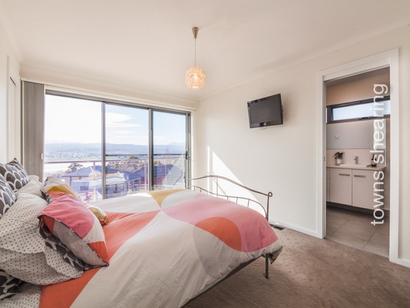 9 Bronte Court, Riverside TAS 7250