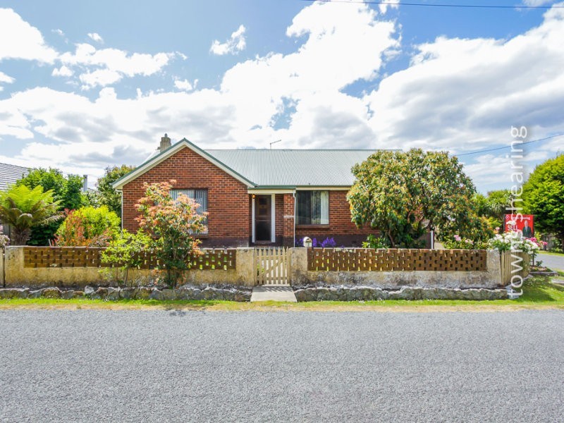 2 Sorell Street, Beaconsfield TAS 7270