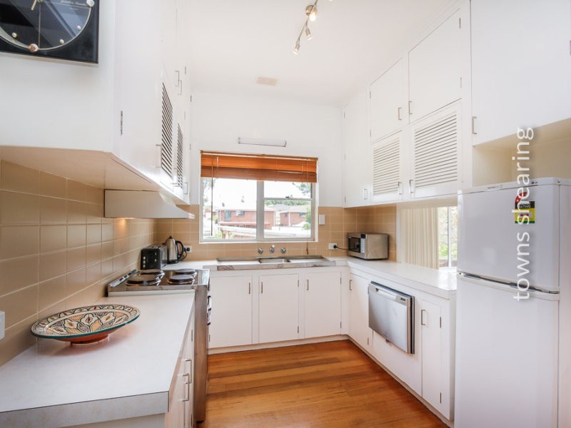 8 Notley Street, Newnham TAS 7248