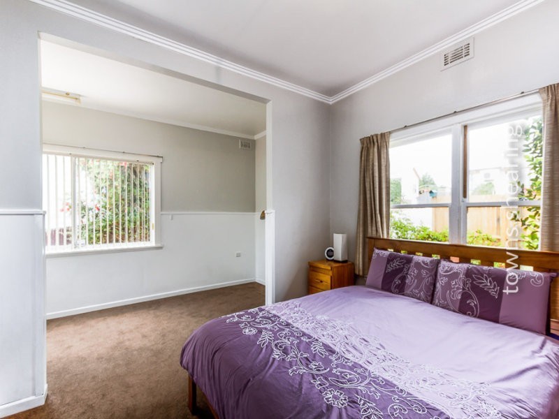 8 Notley Street, Newnham TAS 7248