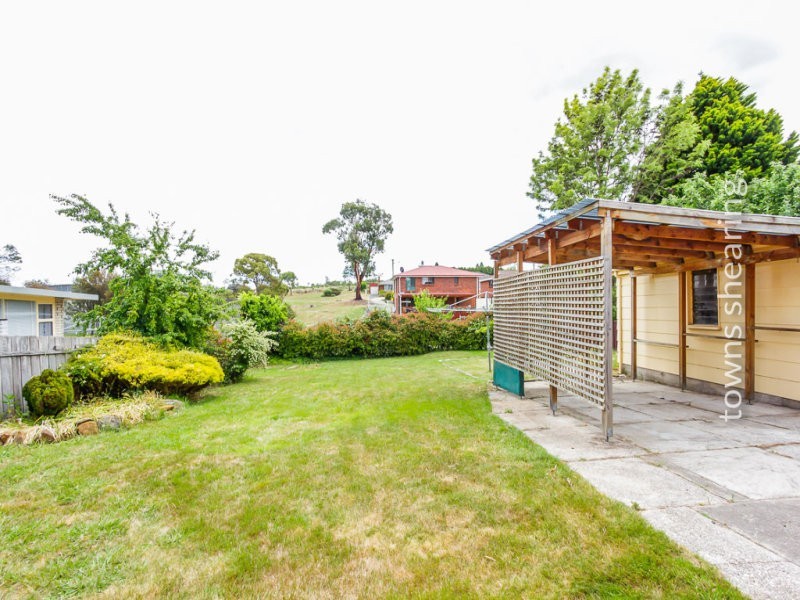 8 Notley Street, Newnham TAS 7248