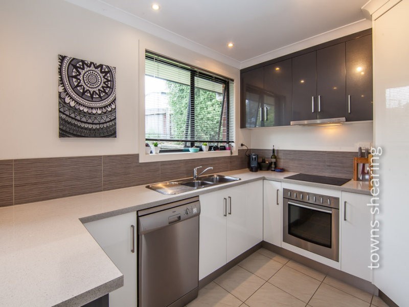 2/5 Lovely Banks Court, Legana TAS 7277