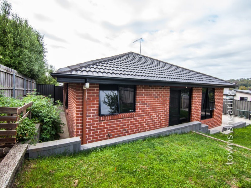 2/5 Lovely Banks Court, Legana TAS 7277