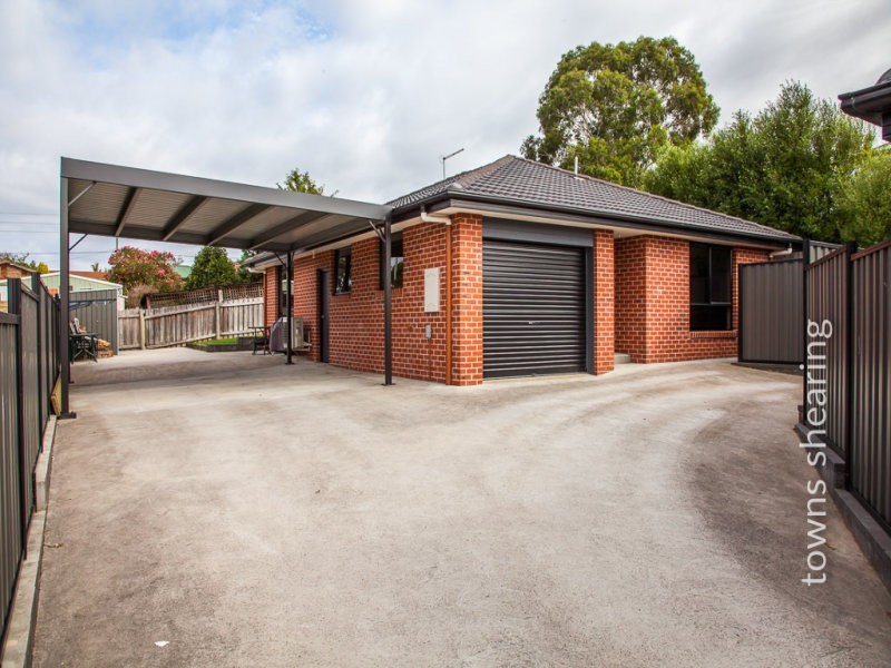 2/5 Lovely Banks Court, Legana TAS 7277