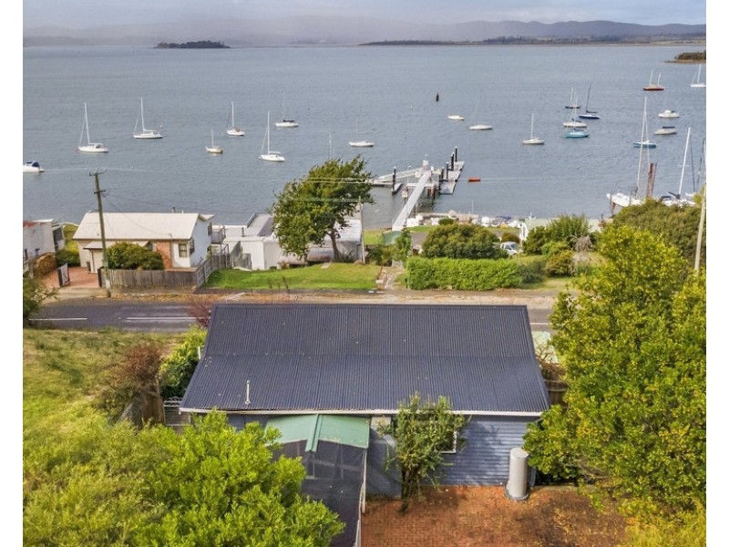 97 Flinders Street, Beauty Point TAS 7270