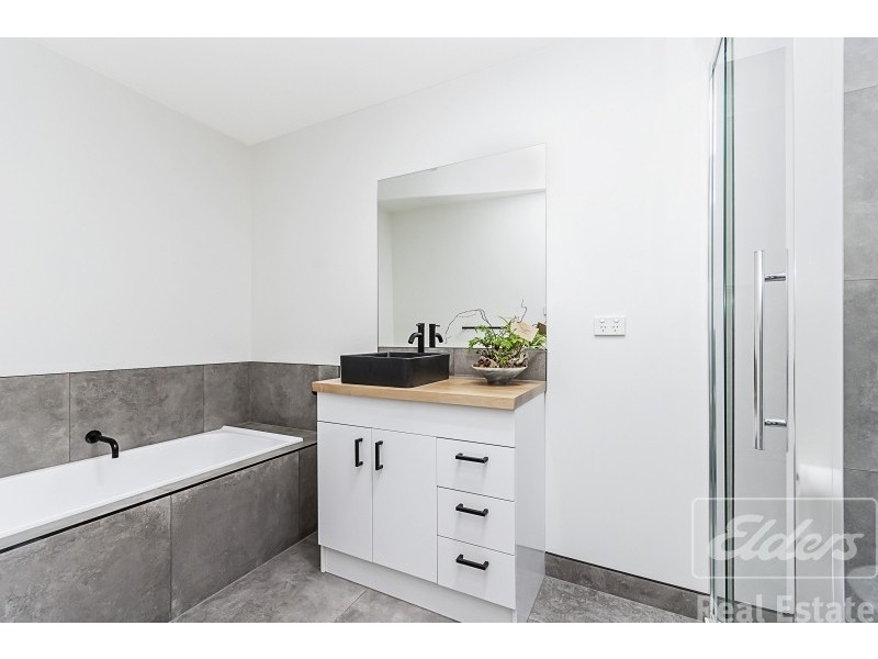 32 Bond Street, Kings Meadows TAS 7249