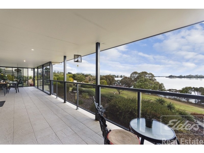 95 Sunset Boulevard, Clarence Point TAS 7270