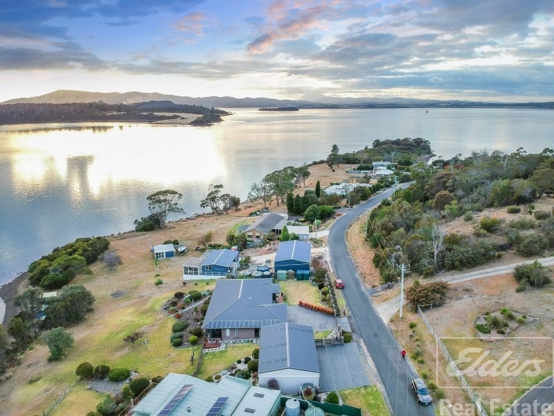 95 Sunset Boulevard, Clarence Point TAS 7270