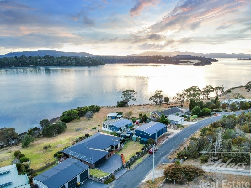 95 Sunset Boulevard, Clarence Point TAS 7270