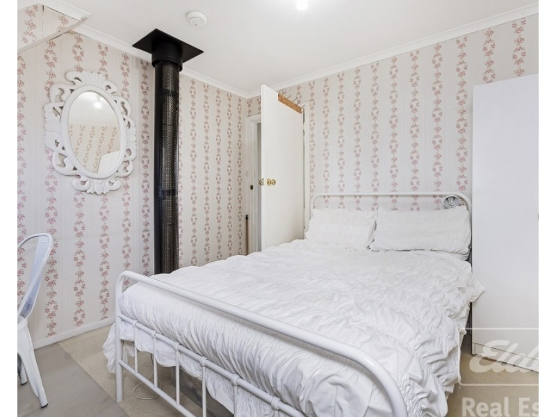 100 Viewbank Road, Newnham TAS 7248