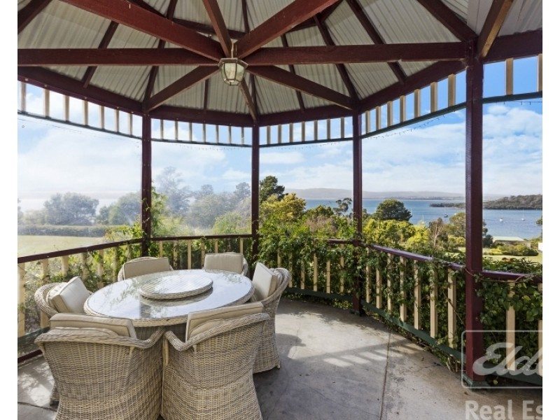 77 Flinders Street, Beauty Point TAS 7270