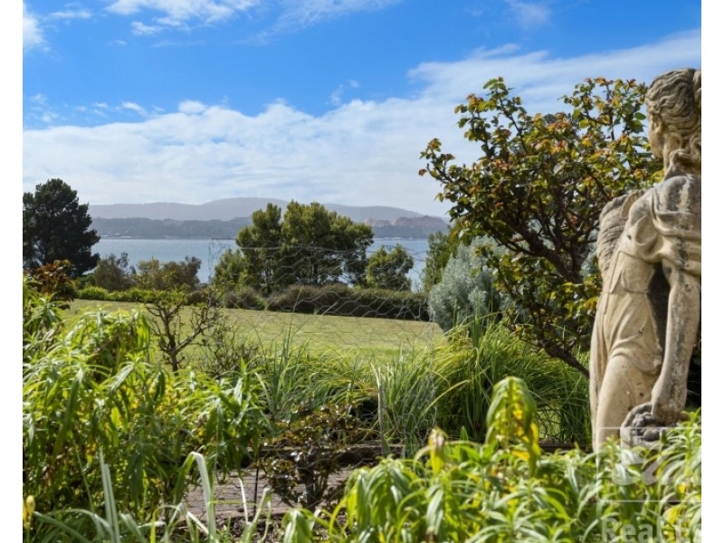 77 Flinders Street, Beauty Point TAS 7270