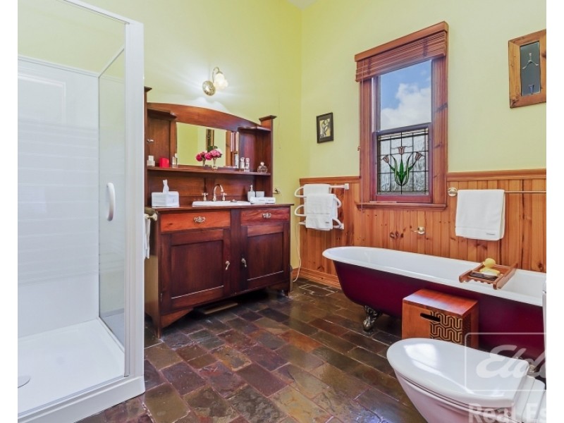 77 Flinders Street, Beauty Point TAS 7270