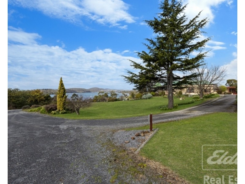 77 Flinders Street, Beauty Point TAS 7270