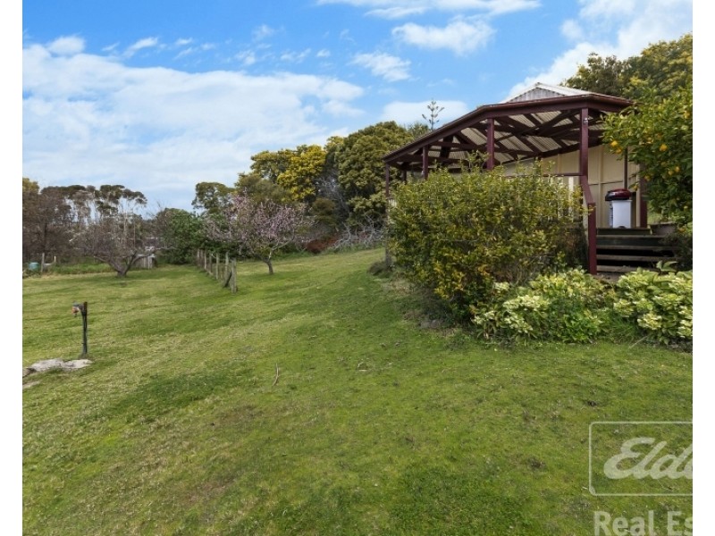 77 Flinders Street, Beauty Point TAS 7270