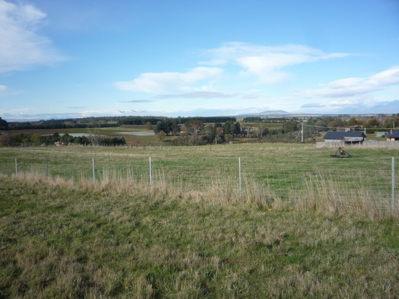 8 Seccombe Street, Perth TAS 7300