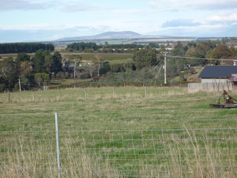 8 Seccombe Street, Perth TAS 7300