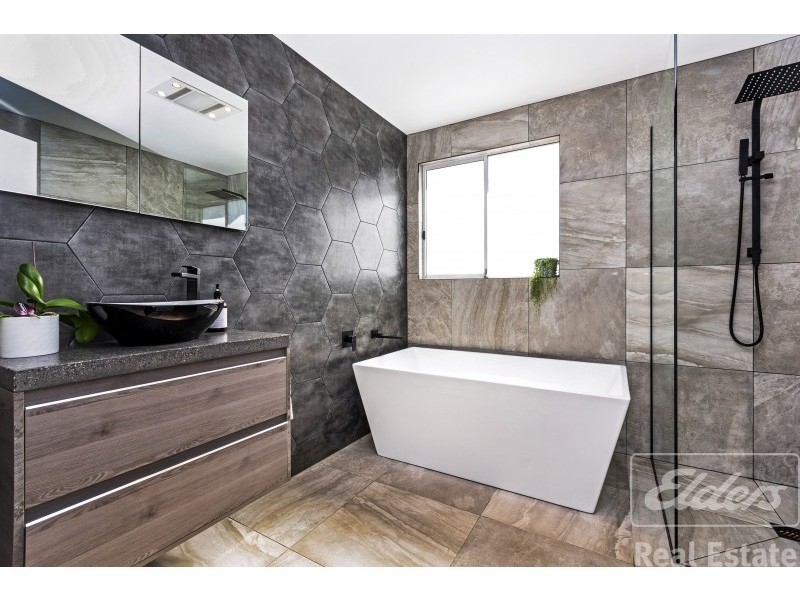 24 Riseley Street, Kings Meadows TAS 7249
