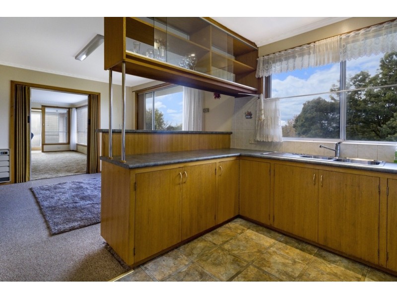 10 Riverside Drive, Riverside TAS 7250