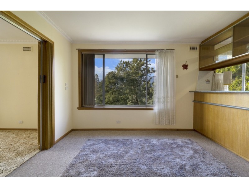 10 Riverside Drive, Riverside TAS 7250