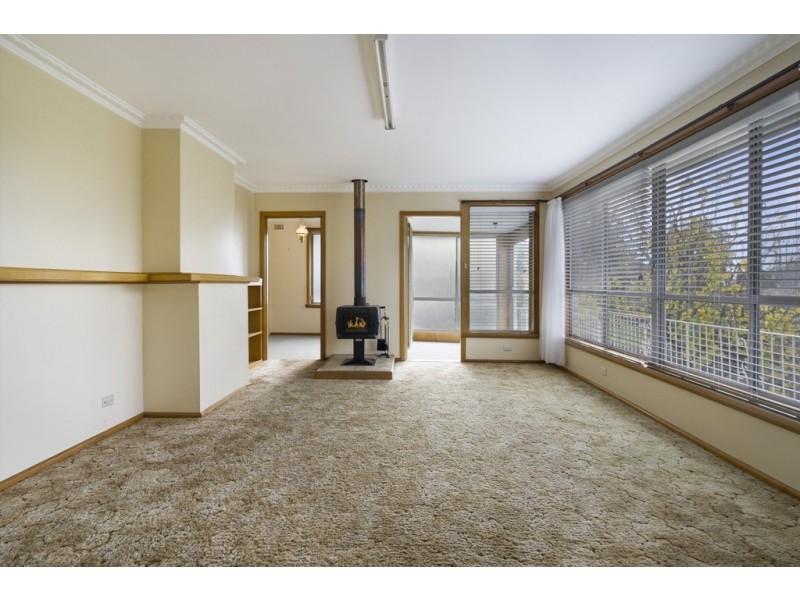 10 Riverside Drive, Riverside TAS 7250