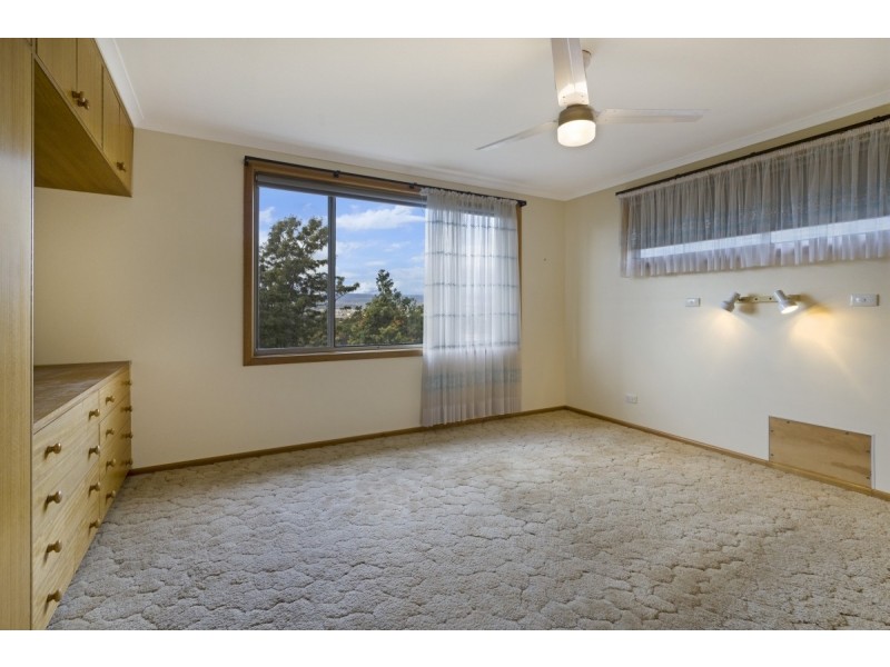 10 Riverside Drive, Riverside TAS 7250