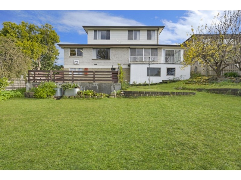 10 Riverside Drive, Riverside TAS 7250