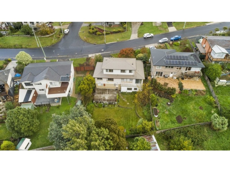 10 Riverside Drive, Riverside TAS 7250
