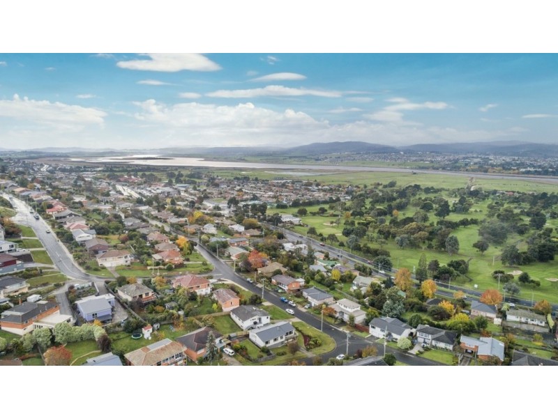 10 Riverside Drive, Riverside TAS 7250