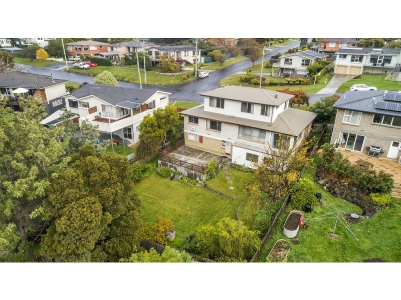 10 Riverside Drive, Riverside TAS 7250