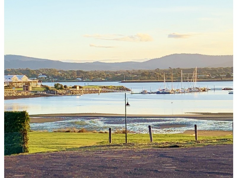 27 South Street, George Town TAS 7253