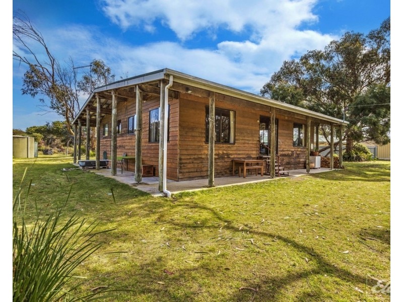 4 Bush Haven Drive, Lulworth TAS 7252