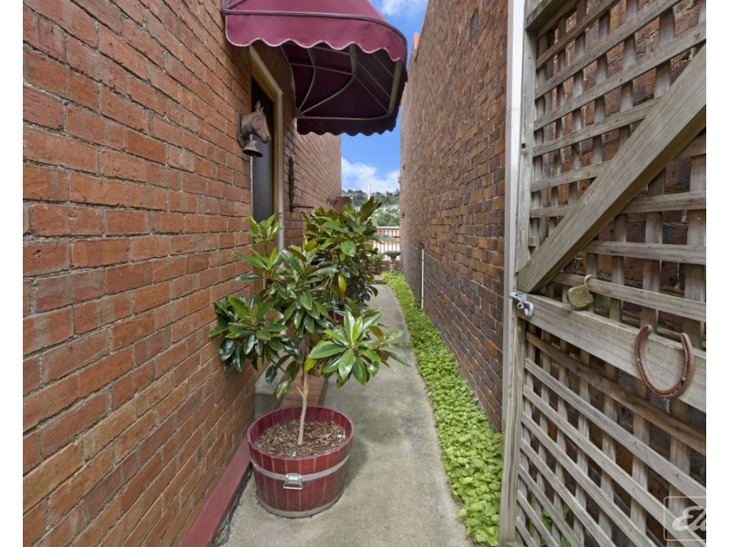 1/227-229 Charles Street, Launceston TAS 7250