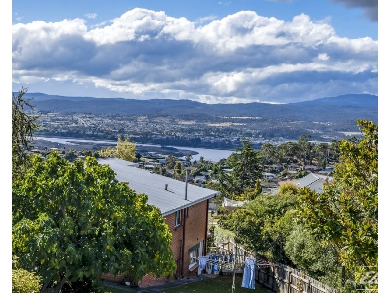 70 New World Avenue, Trevallyn TAS 7250