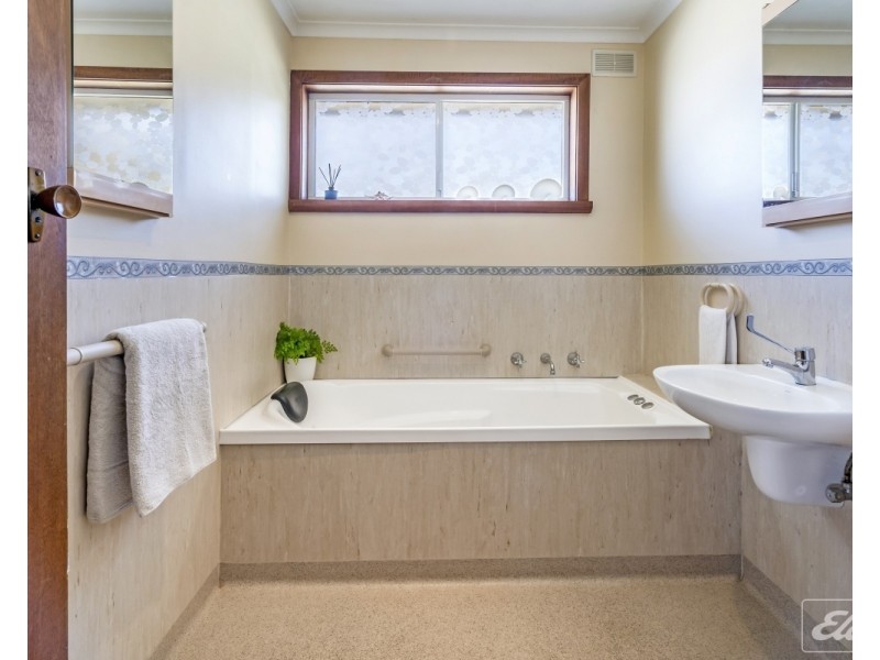 70 New World Avenue, Trevallyn TAS 7250