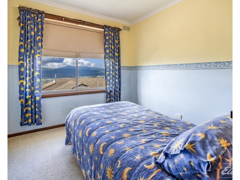 70 New World Avenue, Trevallyn TAS 7250