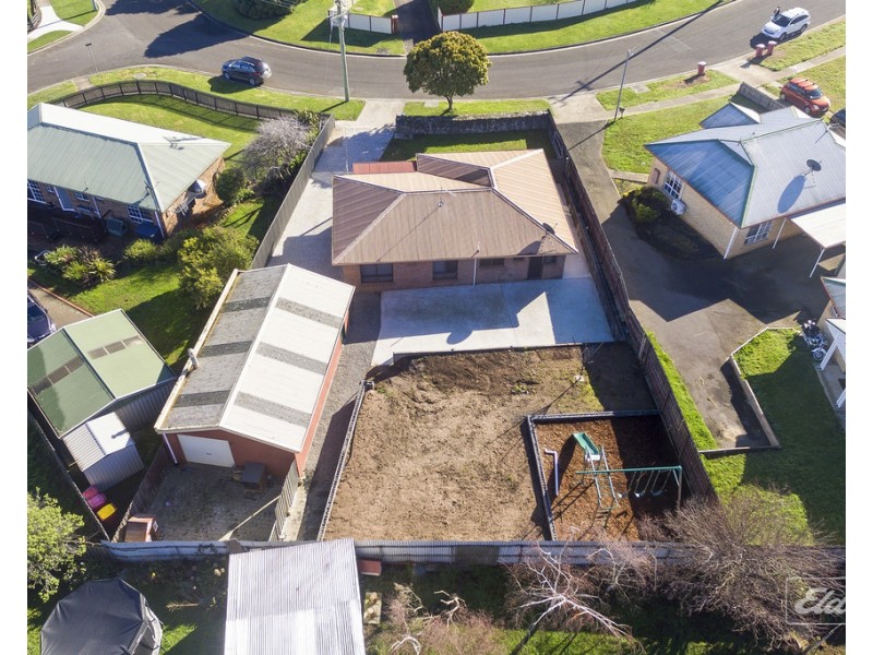 15 Bishops Drive, Newnham TAS 7248